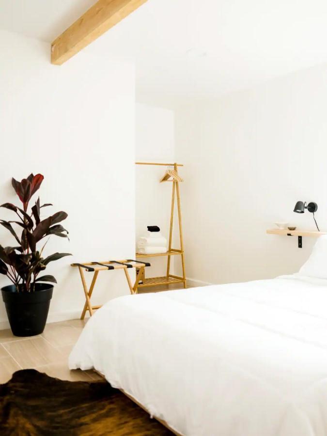 The Zen - Outdoor Shower, Gas Fireplace, Walkable To Shops & Restaurants Joshua Tree Exterior photo